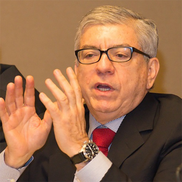 Foto de Cesar Gaviria, ex-presidente da Colômbia.